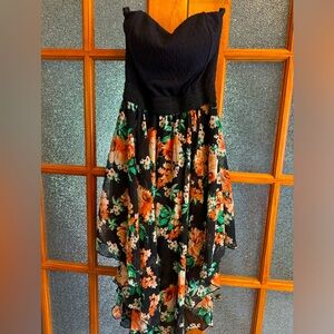 NWOT Ardene Strapless Dress